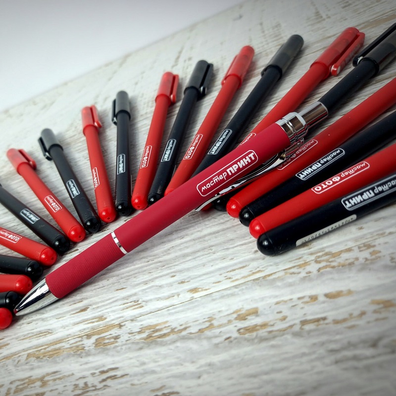 УФ-печать на ручках 1