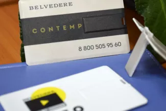 УФ-печать на флешке-визитке 5