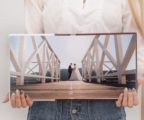 Фотокнига с тиснением «Wedding day» и комбинированной обложкой из кожзама